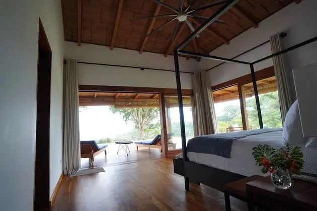 Deluxe Villa (Lucila)