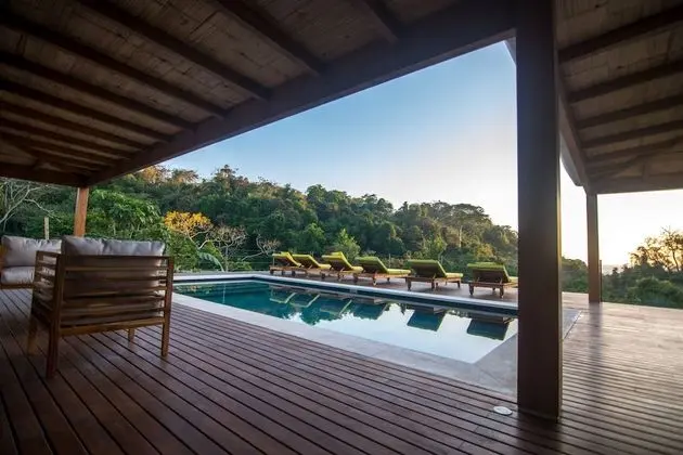 Deluxe Villa (Neruda)