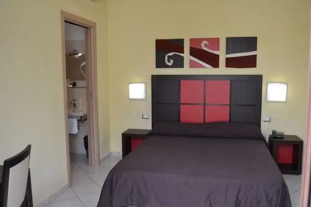 Standard Üç Kişilik Oda