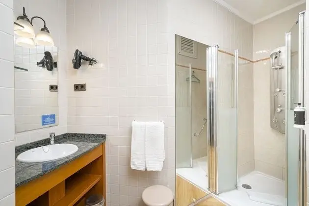 Standard Tek Büyük Yataklı Oda, 1 Çift Kişilik veya 2 Tek Kişilik Yatak