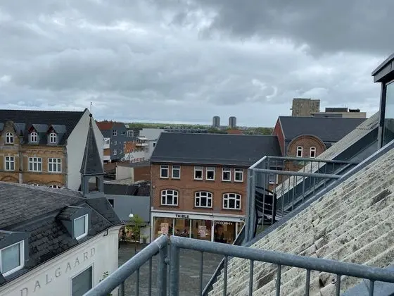 Tek Büyük Yataklı Oda, Balkon, Şehir Manzaralı