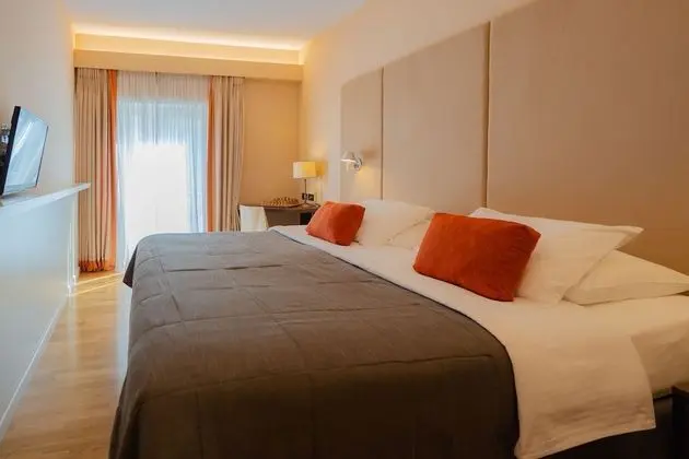 Superior Tek Büyük veya İki Ayrı Yataklı Oda