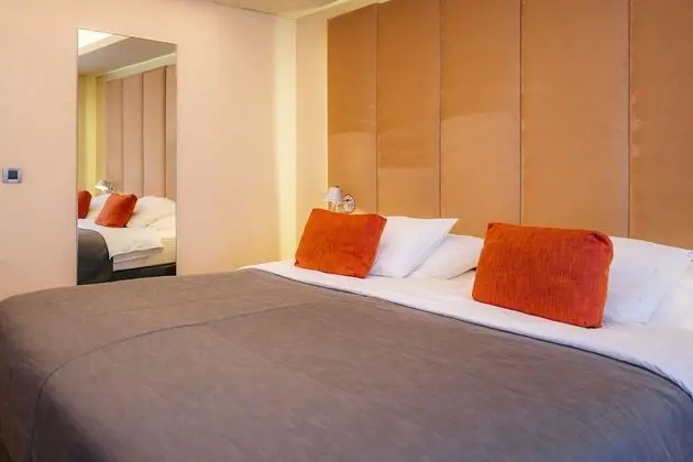 Superior Tek Büyük veya İki Ayrı Yataklı Oda (Acropolis View)