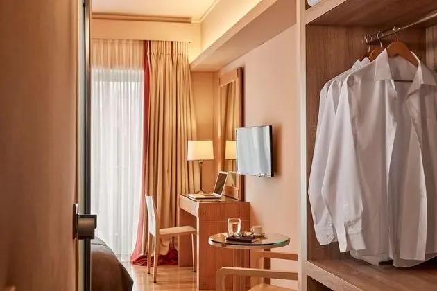 Superior Tek Büyük veya İki Ayrı Yataklı Oda (Acropolis View)