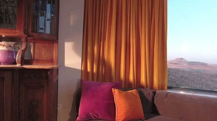 Luxury Villa, Birden Çok Yatak