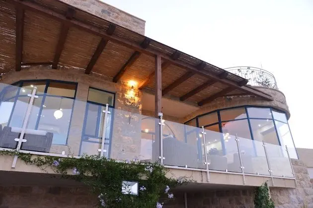 Luxury Villa, Birden Çok Yatak