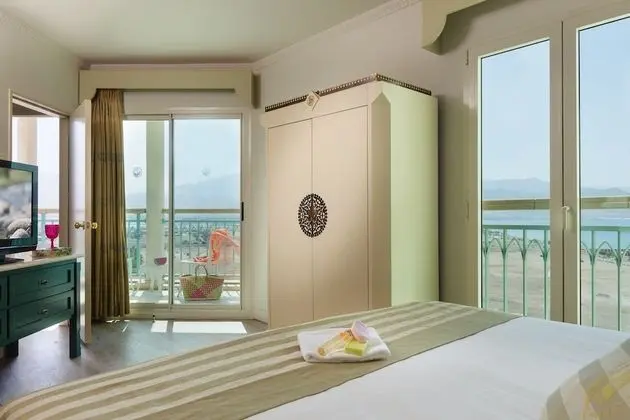 Junior Süit, Balkon, Lagün Manzaralı
