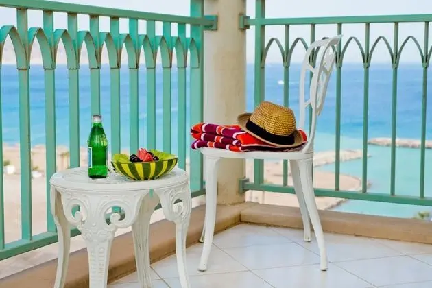 Junior Süit, Balkon, Lagün Manzaralı