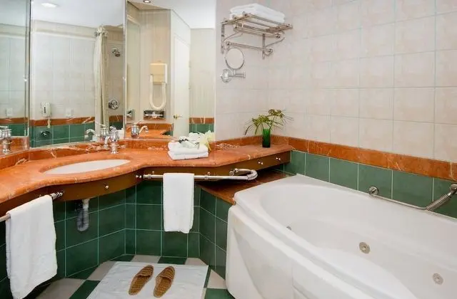 Junior Süit, Balkon, Lagün Manzaralı