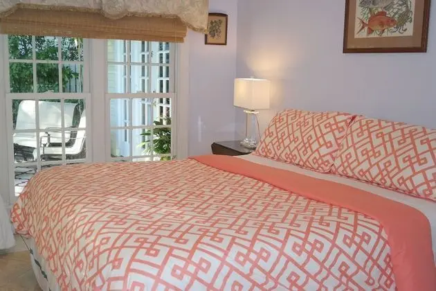 Tropical Suite