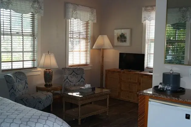 Tropical Suite