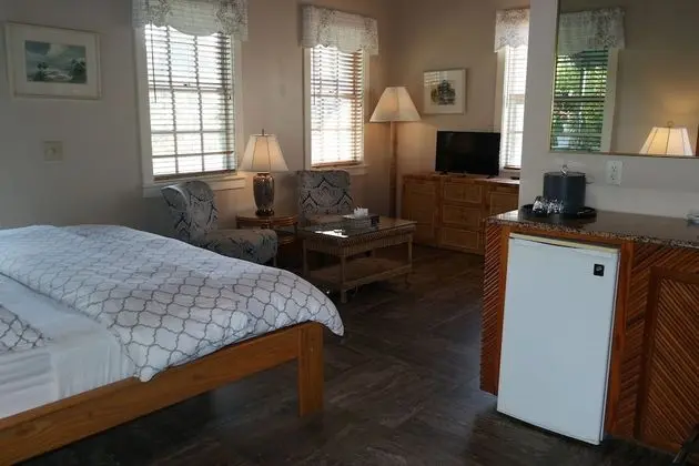 Tropical Suite