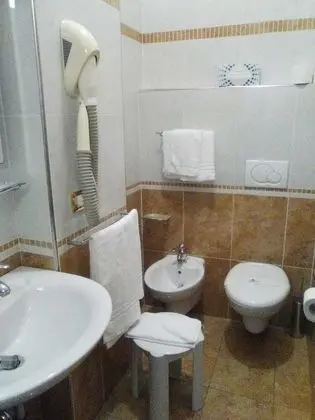Üç Kişilik Oda, Balkon, Deniz Manzaralı
