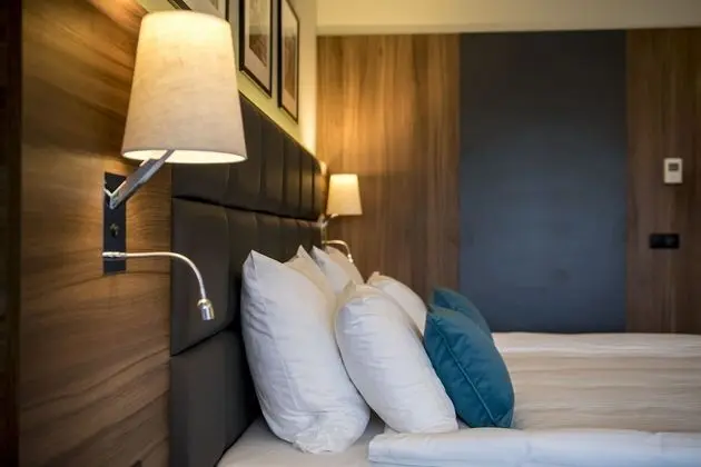 Comfort Tek Büyük Yataklı Oda (free spa access)