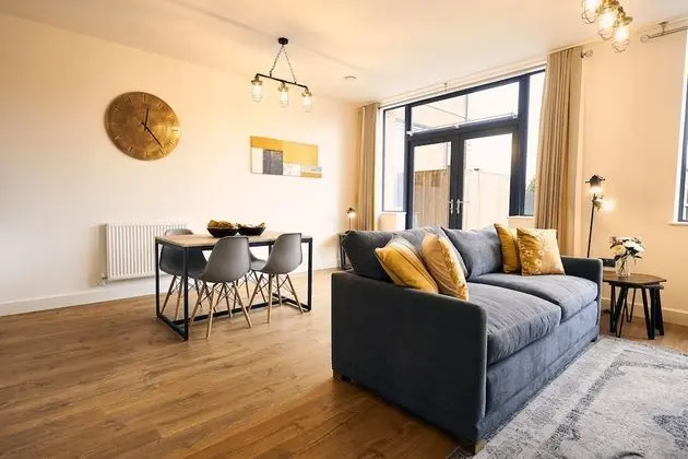 Superior Apart Daire, Özel Banyo (Goldfinch)