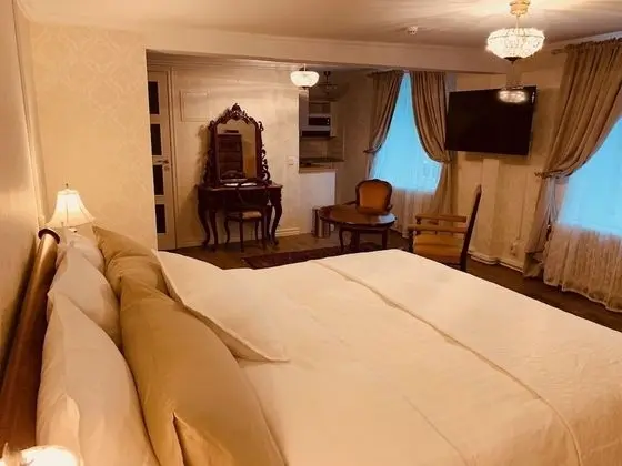 Deluxe Tek Büyük Yataklı Oda