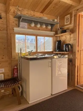 Private Cottage, 1 King Bed, Hot Tub, Mountain View