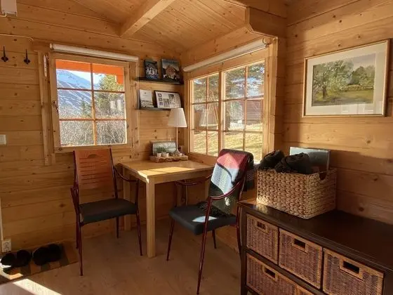 Private Cottage, 1 King Bed, Hot Tub, Mountain View
