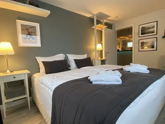 Tek Büyük Yataklı Oda, 1 En Büyük (King) Boy Yatak, Küçük Mutfak, Dağ Manzaralı