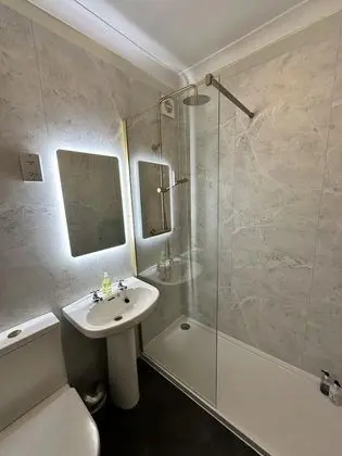 İki Ayrı Yataklı Oda, Özel Banyo