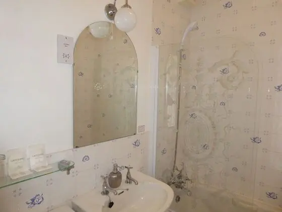 Tek Büyük Yataklı Oda, Özel Banyo