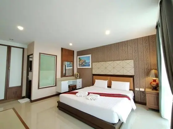 Deluxe Suite
