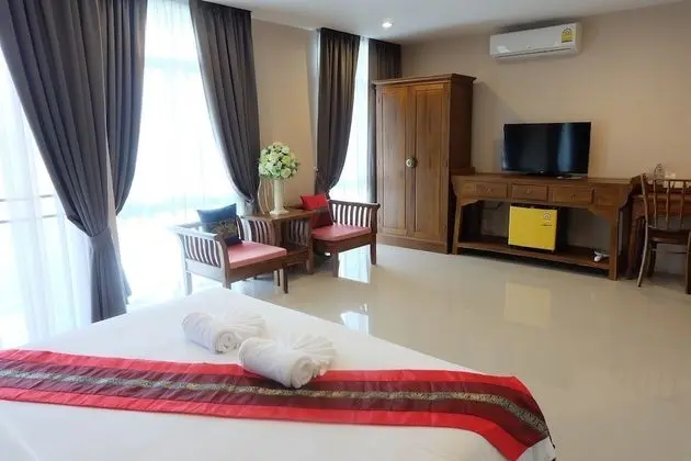 Deluxe Suite