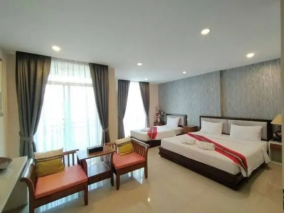 Family Room (3 Person)