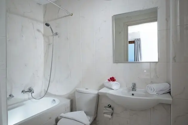 Standard Tek Büyük veya İki Ayrı Yataklı Oda
