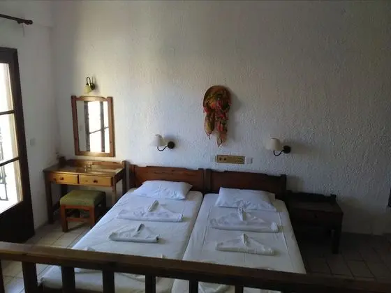 Basic Üç Kişilik Oda