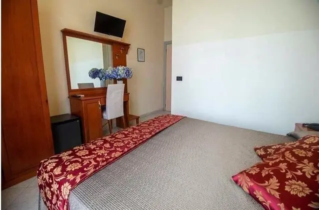 Deluxe Tek Büyük veya İki Ayrı Yataklı Oda, Balkon