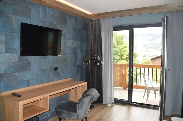 Basic Tek Büyük Yataklı Oda