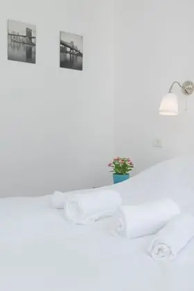 1ST Herzel beach apartment