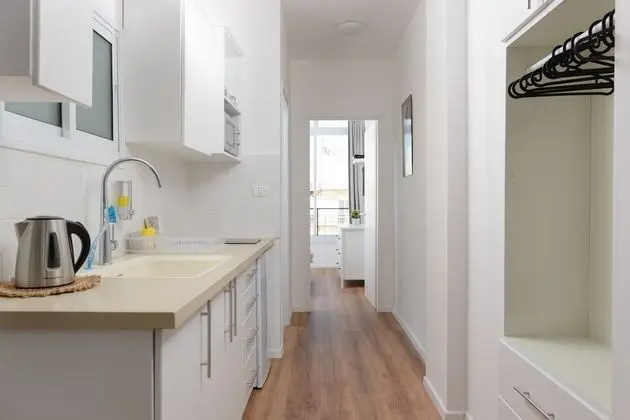1ST Herzel beach apartment