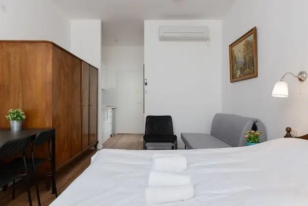 2nd Herzel beach apartment