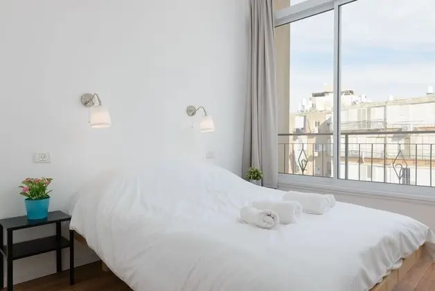 3rd Herzel beach apartment