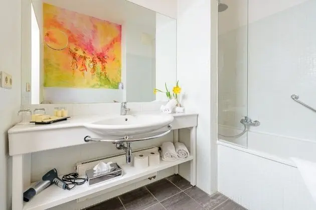 Superior Tek Büyük Yataklı Oda, Avlu Manzaralı