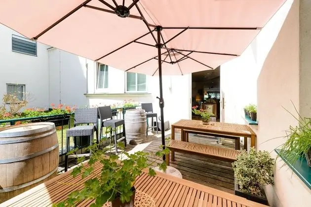 Superior Tek Büyük Yataklı Oda, Avlu Manzaralı