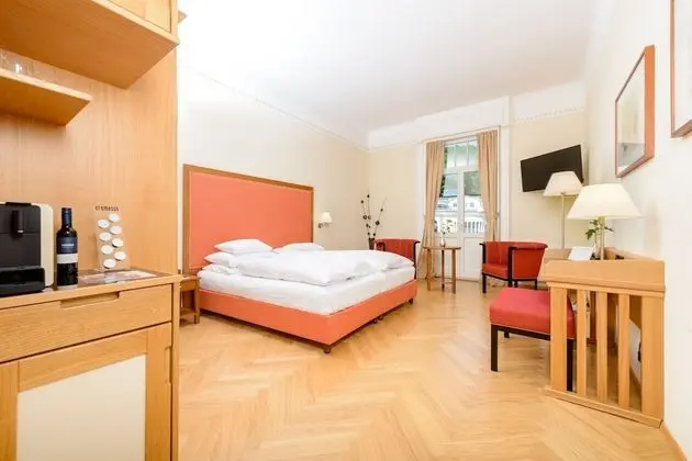 Üç Kişilik Oda, Park Manzaralı