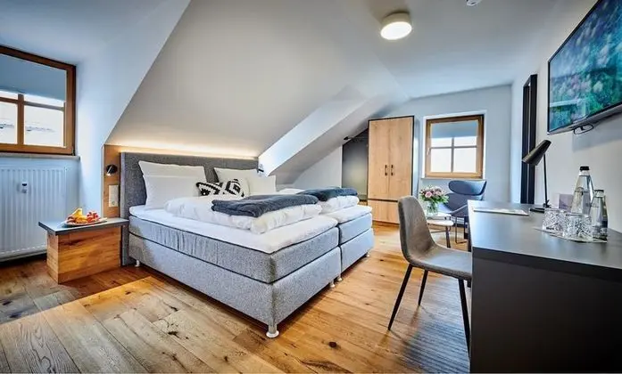 Comfort Tek Büyük Yataklı Oda