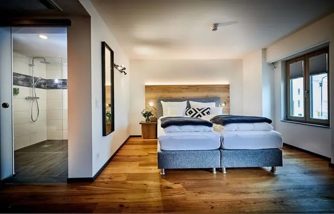 Comfort Tek Büyük Yataklı Oda