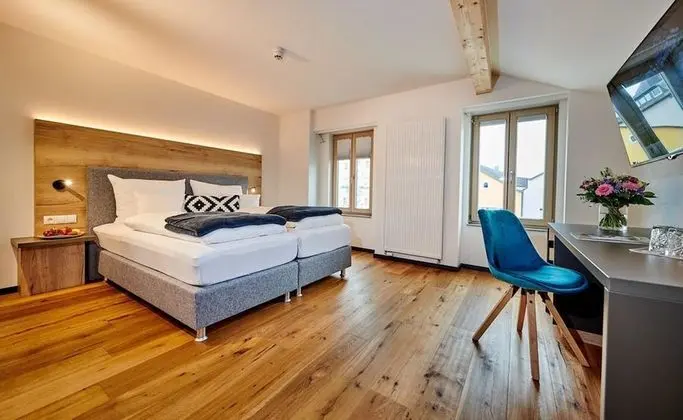 Comfort Tek Büyük Yataklı Oda