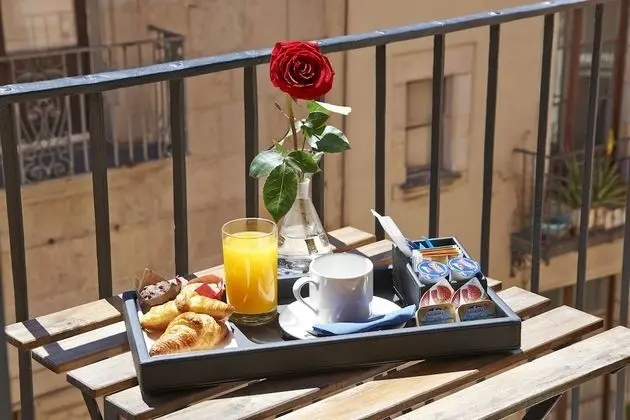 Superior Oda, Balkon