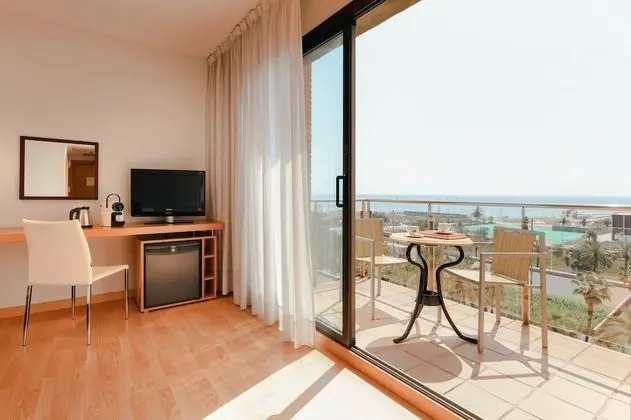 Superior Oda, Balkon