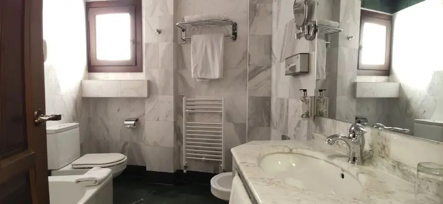 Classic Tek Büyük Yataklı Oda