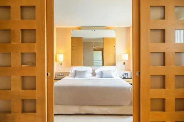 Junior Süit (Extra Bed 2 adults + 1 child)