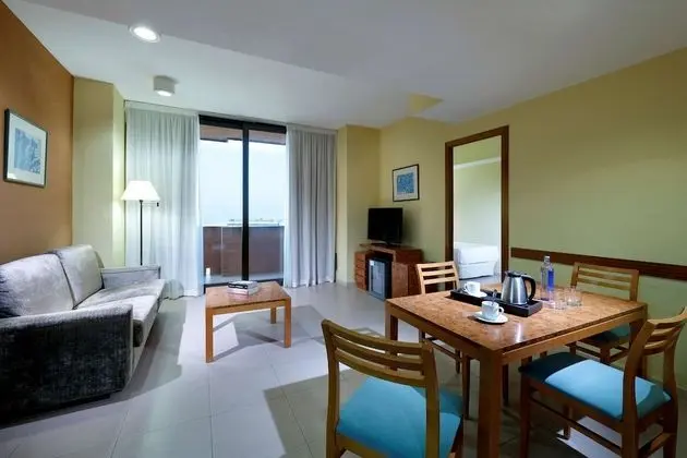 Family Dört Kişilik Oda