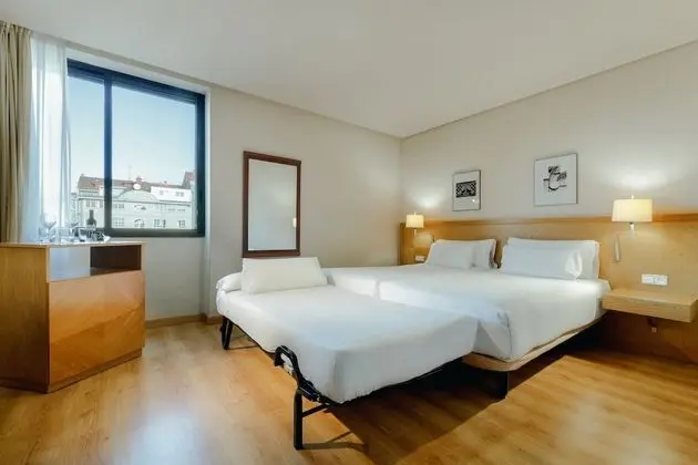 Standard Oda (extra bed 3 adults)