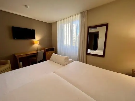Standard Oda (extra bed 3 adults)
