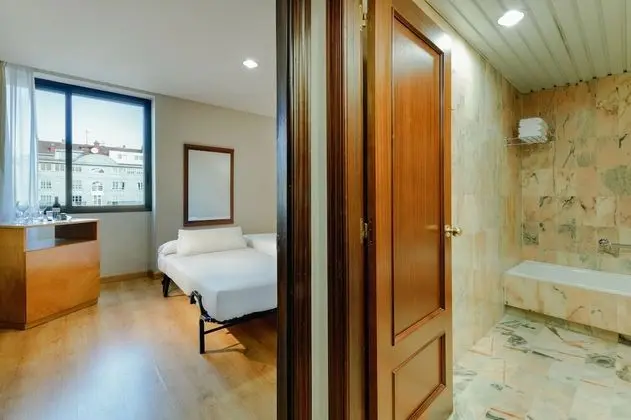 Standard Oda (extra bed 3 adults)